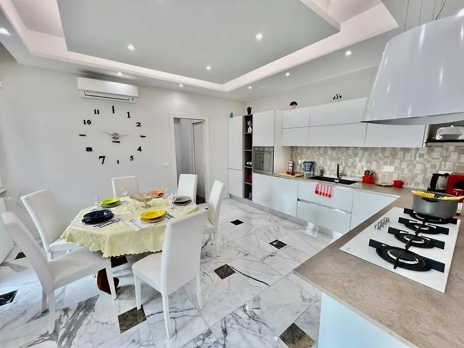Apartament Lussuoso 130 Mq Zona Cipro Rzym Włochy