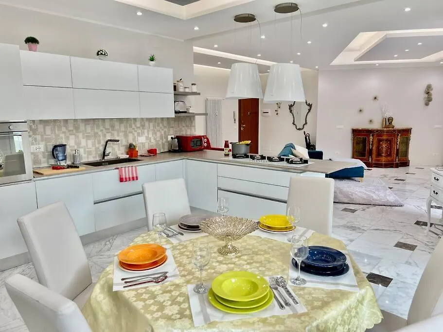 Apartament Lussuoso 130 Mq Zona Cipro Rzym