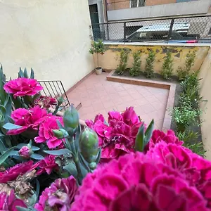 Dr House Apartament Katania